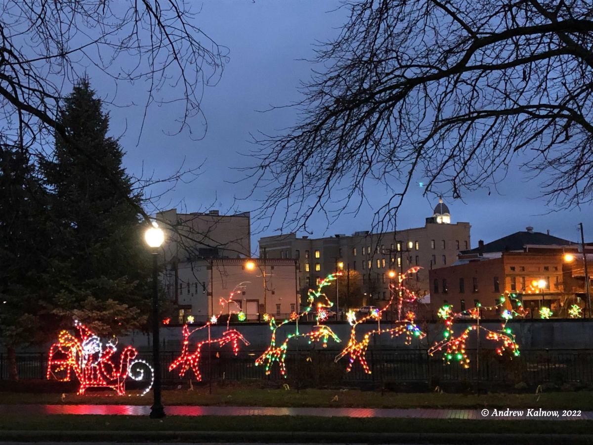 Frost Village, Frost Parkway Holiday Lights