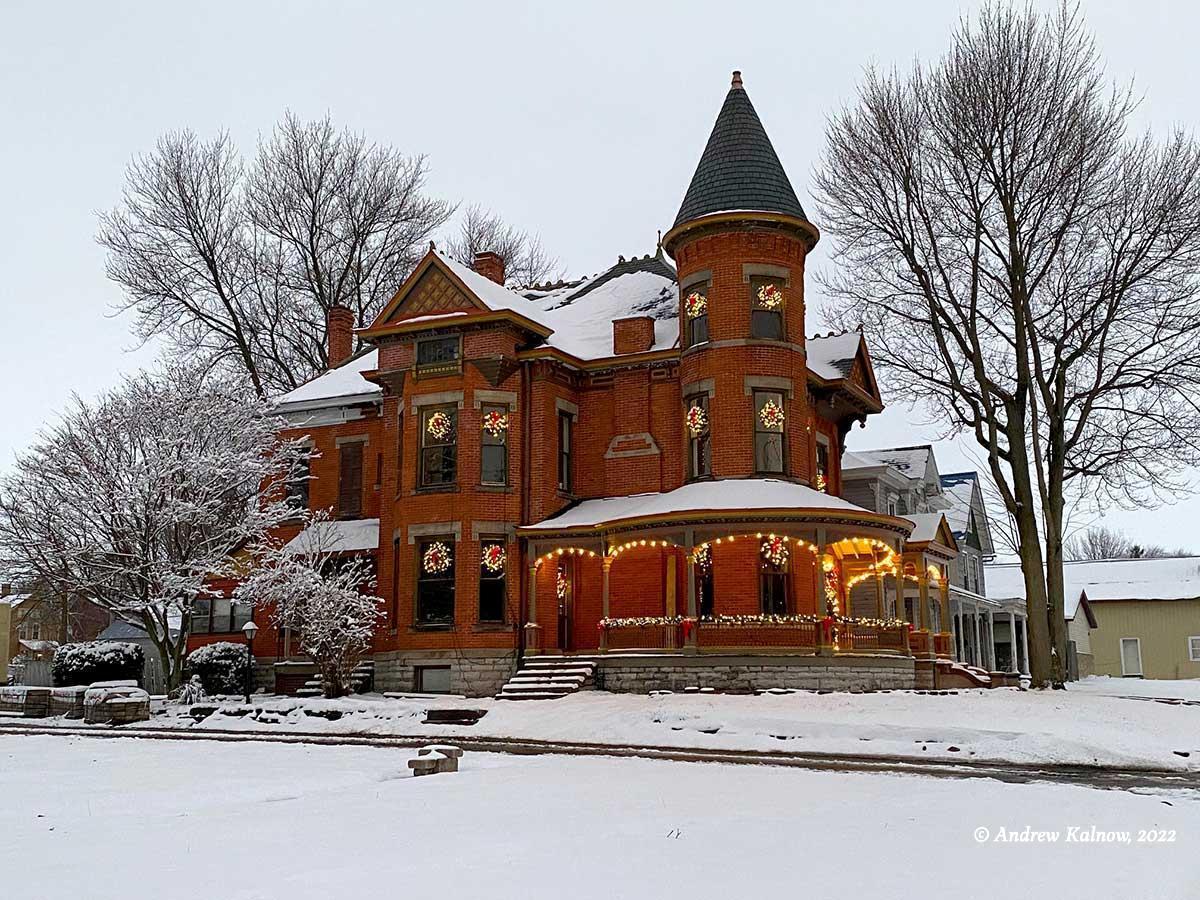 Frost Village Holiday Lights, Tiffin Ohio, Historic home