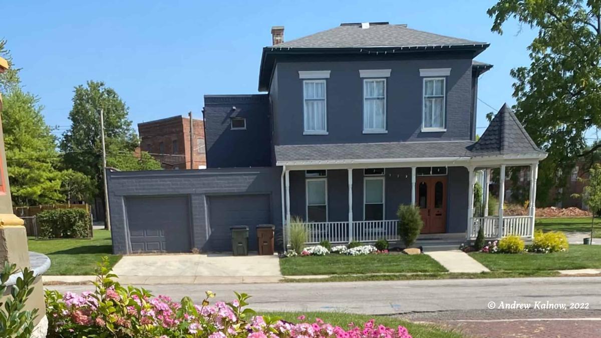 Italianate Cottage Exterior